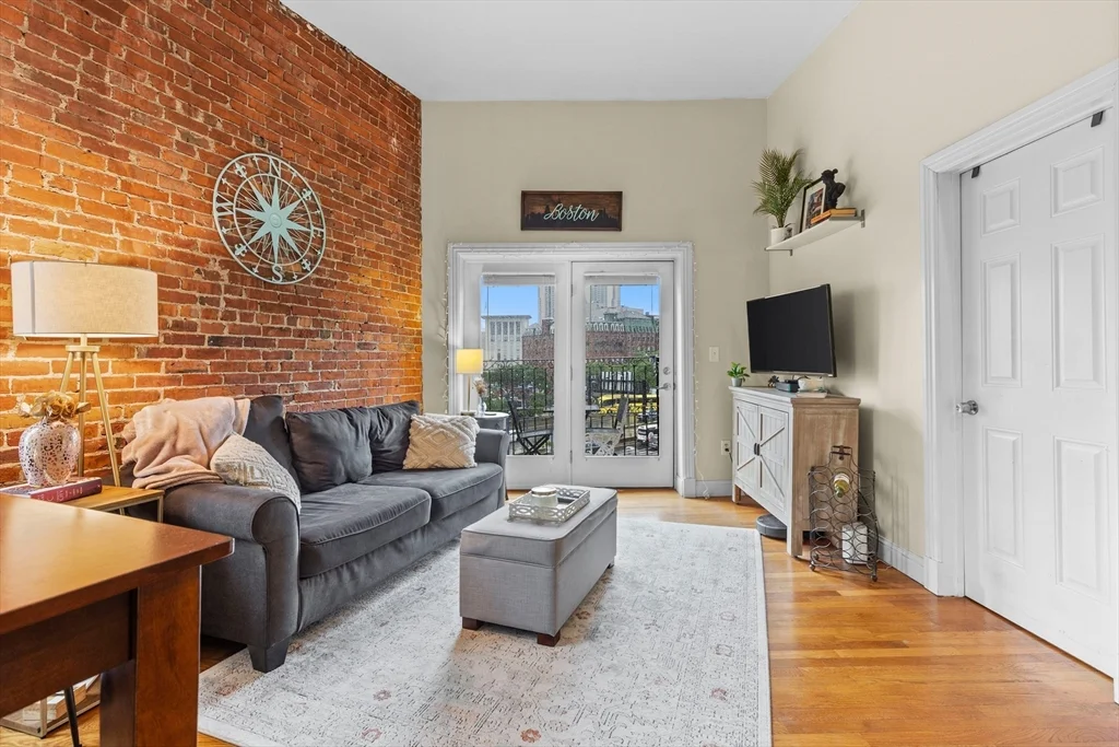 2 bed, 1 bath apartment for rent at 59 Endicott St Unit 5, North End — photo 2 of 11
