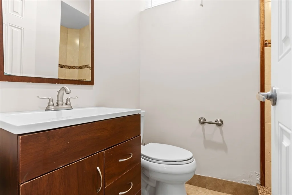 3 bed, 2 bath apartment for rent at 59 Endicott St Unit 7, North End — photo 11 of 19