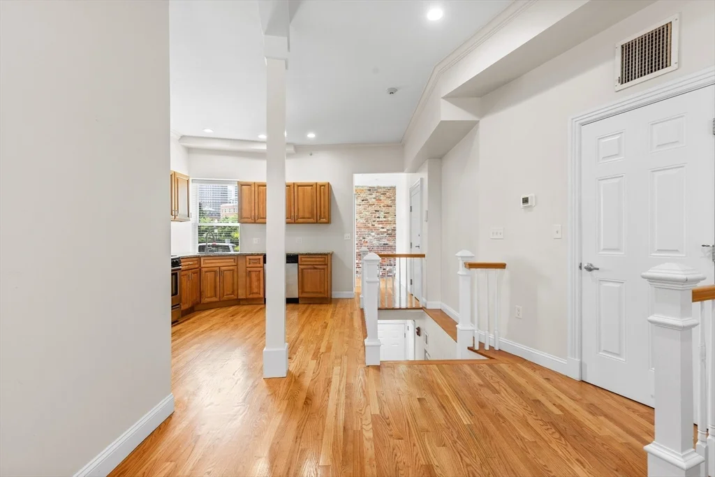 3 bed, 2 bath apartment for rent at 59 Endicott St Unit 7, North End — photo 5 of 19
