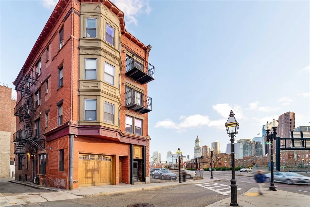 2 bed, 1 bath apartment for rent at 59 Endicott Unit 6, North End — photo 2 of 19