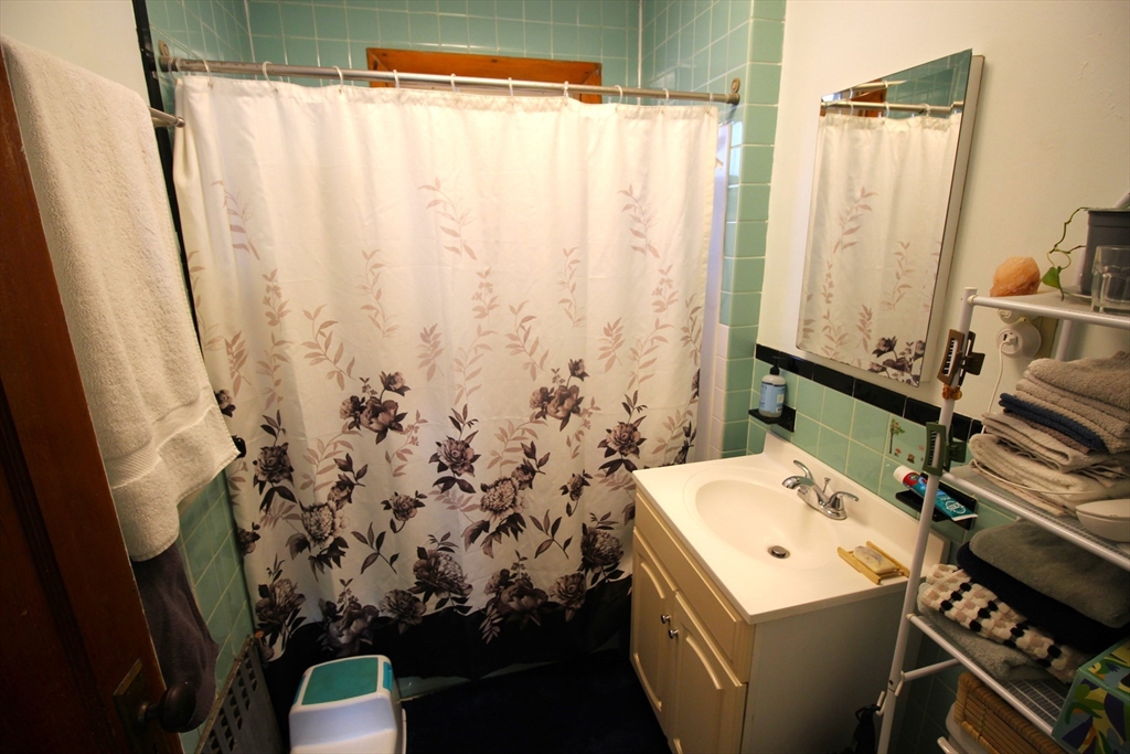 3 bed, 1 bath apartment for rent at 59 Fairmont Unit 1, Arlington — photo 7 of 10