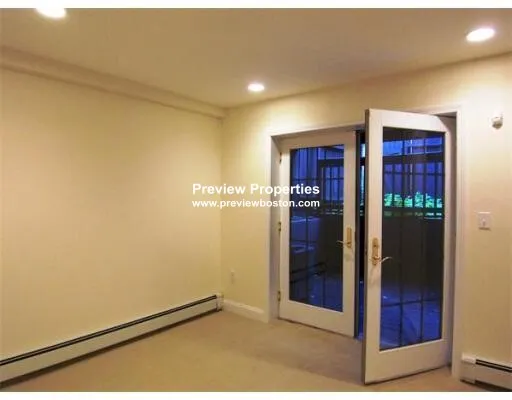 2 bed, 1 bath apartment for rent at 59 Fort Ave Unit 1P, Roxbury