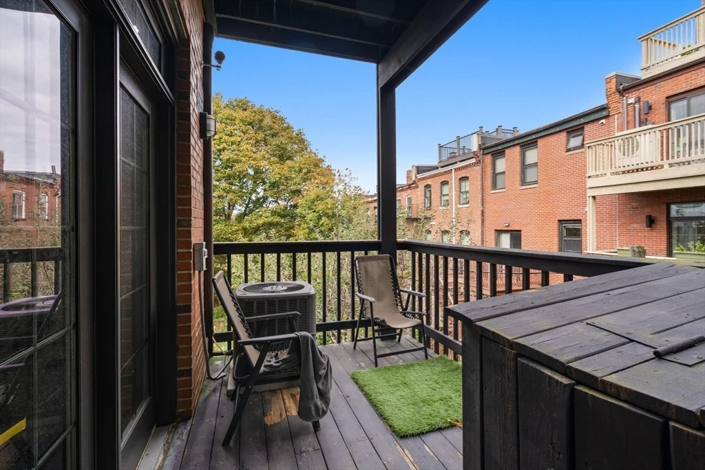 2 bed, 1 bath apartment for rent at 59 Fort Ave Unit 2, Roxbury — photo 14 of 18