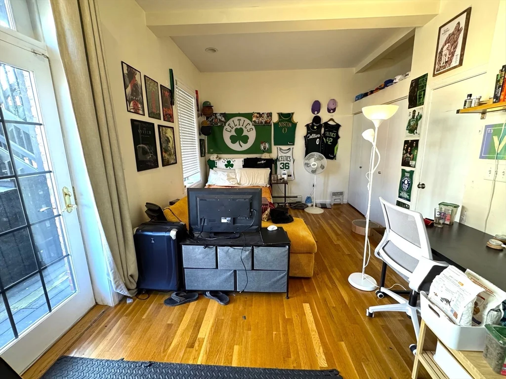 2 bed, 1 bath apartment for rent at 59 Fort Ave Unit 2, Roxbury — photo 10 of 18