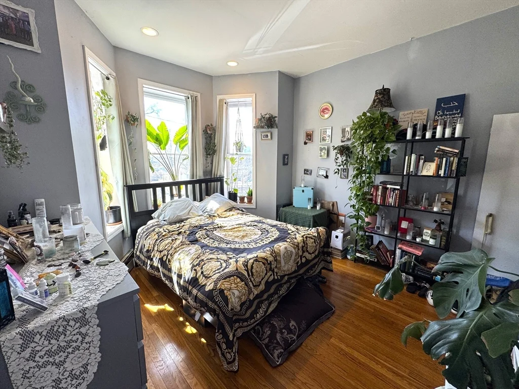 2 bed, 1 bath apartment for rent at 59 Fort Ave Unit 2, Roxbury — photo 6 of 18