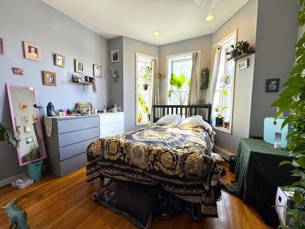 2 bed, 1 bath apartment for rent at 59 Fort Ave Unit 2, Roxbury — photo 7 of 18