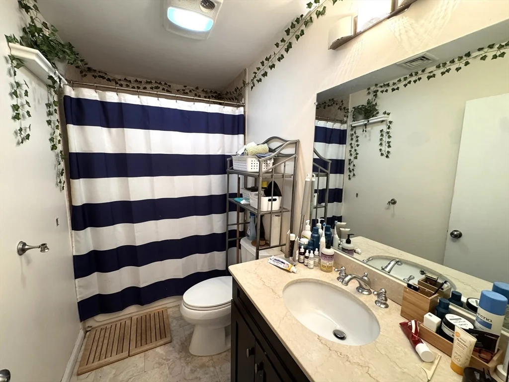 2 bed, 1 bath apartment for rent at 59 Fort Ave Unit 2, Roxbury — photo 12 of 18