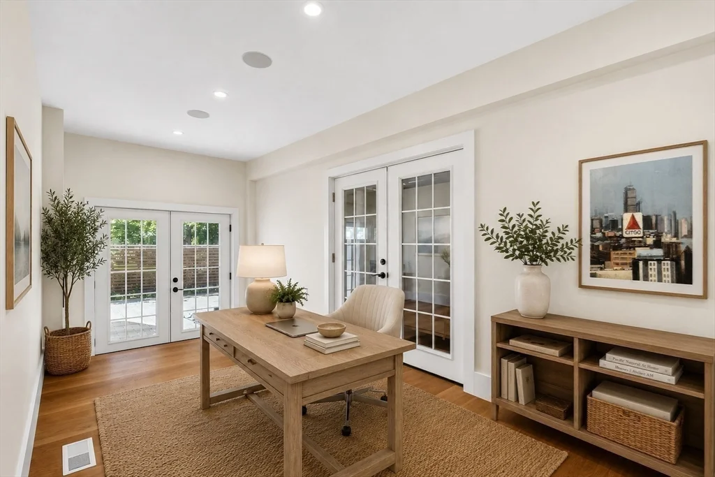 4 bed, 4+ bath apartment for rent at 59 Fresh Pond Ln, West Cambridge — photo 13 of 32