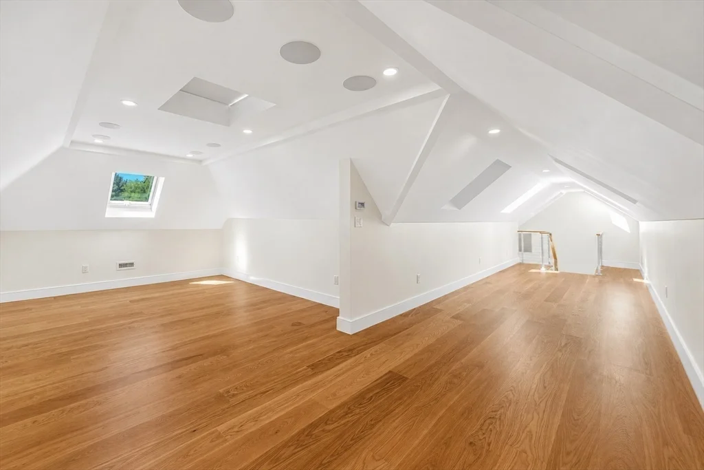 4 bed, 4+ bath apartment for rent at 59 Fresh Pond Ln, West Cambridge — photo 25 of 32