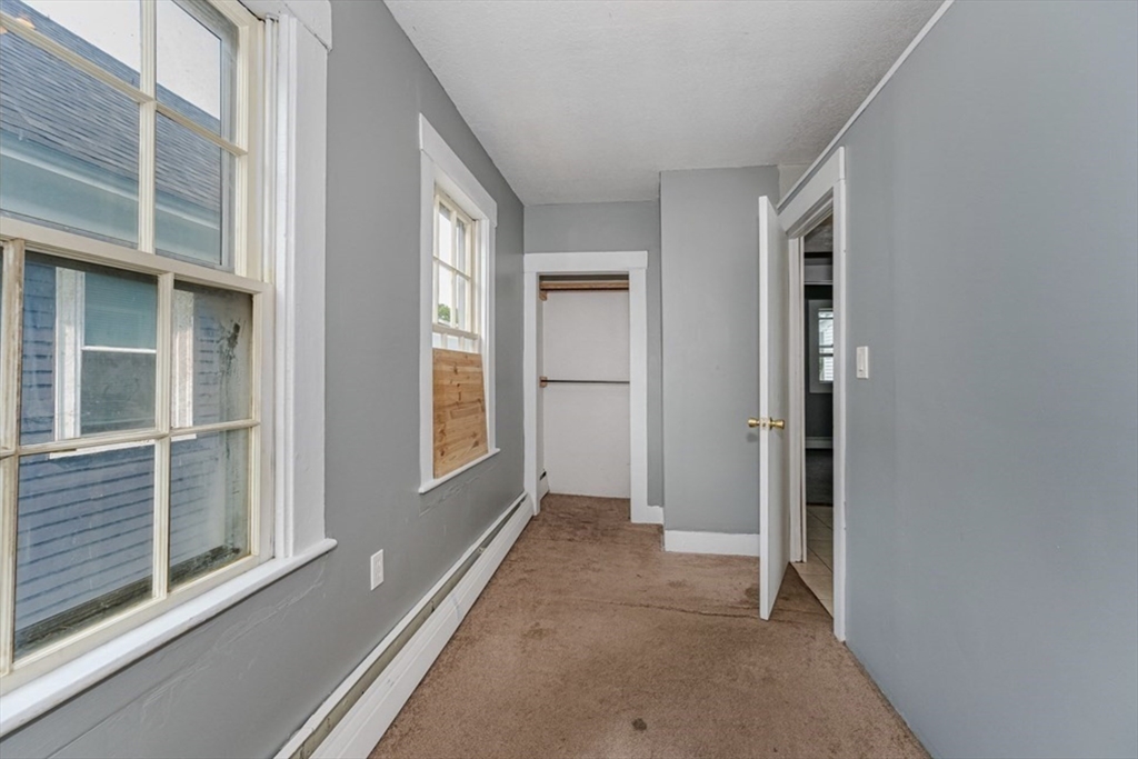 4 bed, 2 bath apartment for rent at 59 Fulton St, Lowell — photo 10 of 13