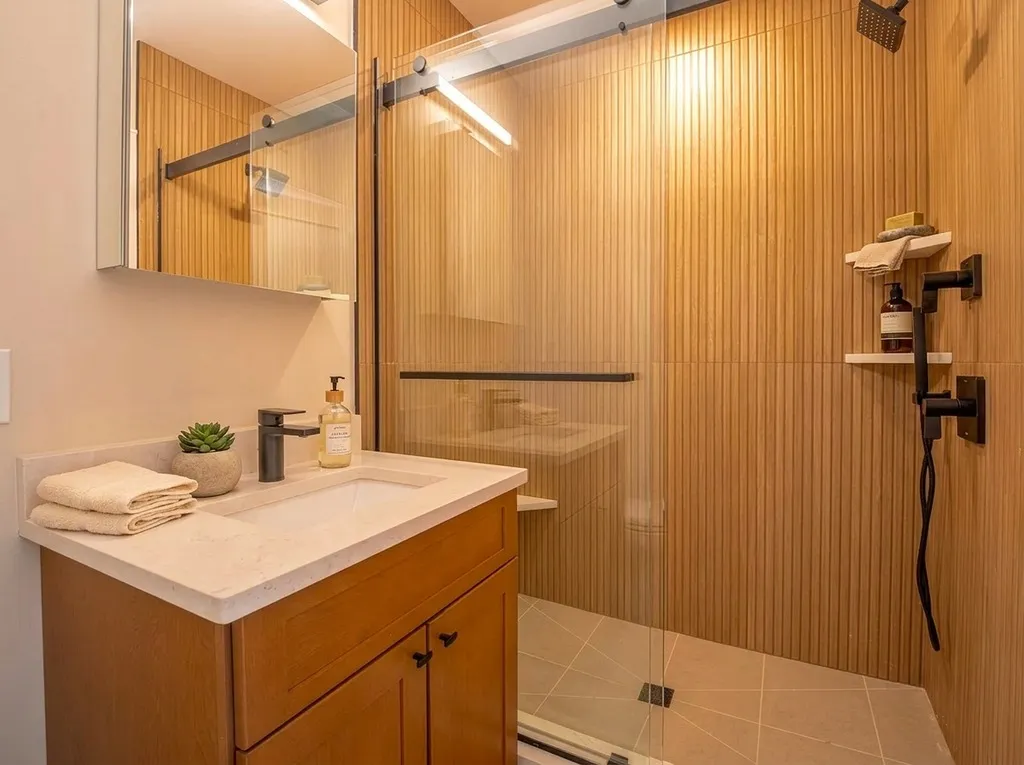 2 bed, 2 bath apartment for rent at 59 Gove St Unit 3, East Boston — photo 19 of 23