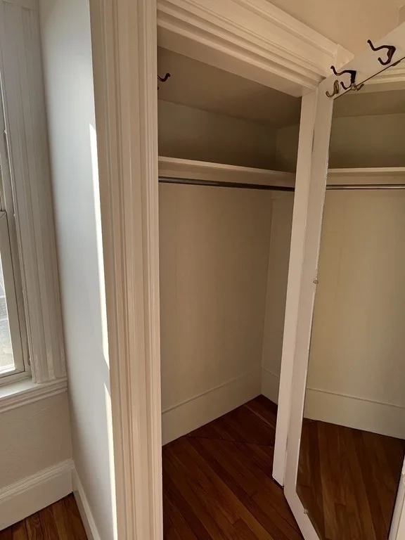 1 bed, 1 bath apartment for rent at 59 Gregory Unit 3, Marblehead — photo 6 of 18