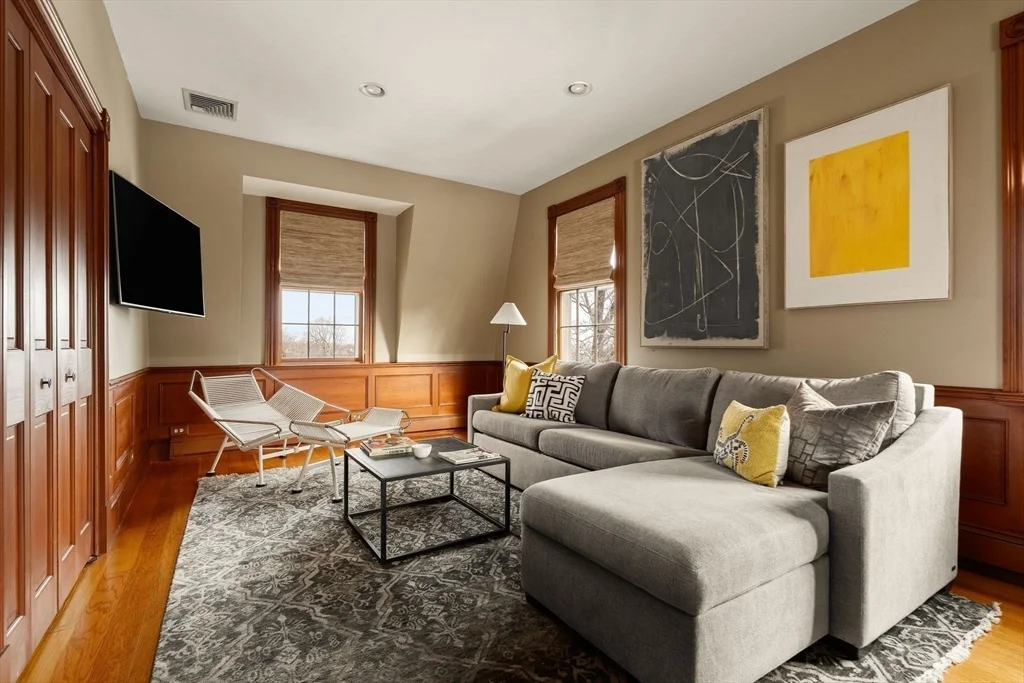 5 bed, 3 bath apartment for rent at 59 Harbor Ave, Marblehead Neck — photo 28 of 38