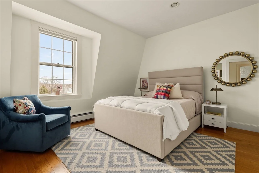 5 bed, 3 bath apartment for rent at 59 Harbor Ave, Marblehead Neck — photo 24 of 38