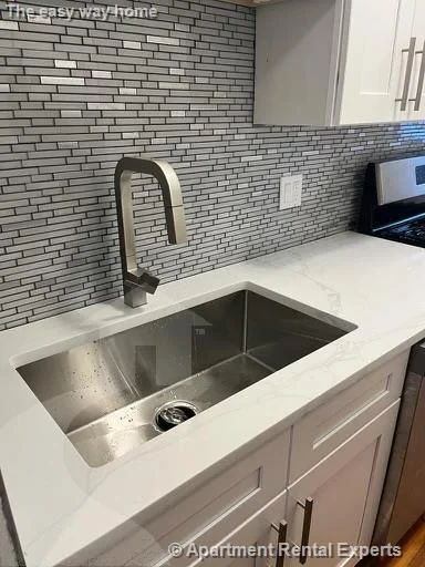 3 bed, 1 bath apartment for rent at 59 Hawthorne St Unit 1, Davis Square — photo 5 of 12