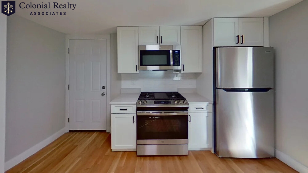 1 bed, 1 bath apartment for rent at 59 Hemman St Unit C, Roslindale — photo 3 of 7