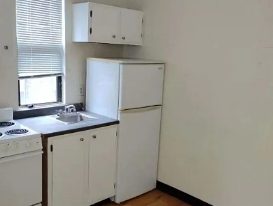 1 bed, 1 bath apartment for rent at 59 South Huntington Ave Unit 8, Back Bay