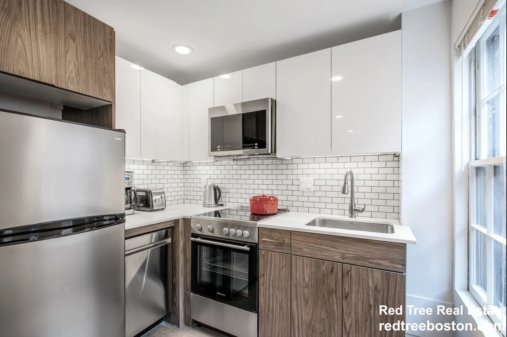 1.5 bed, 1 bath apartment for rent at 59 Joy St Unit 2, Beacon Hill — photo 3 of 8