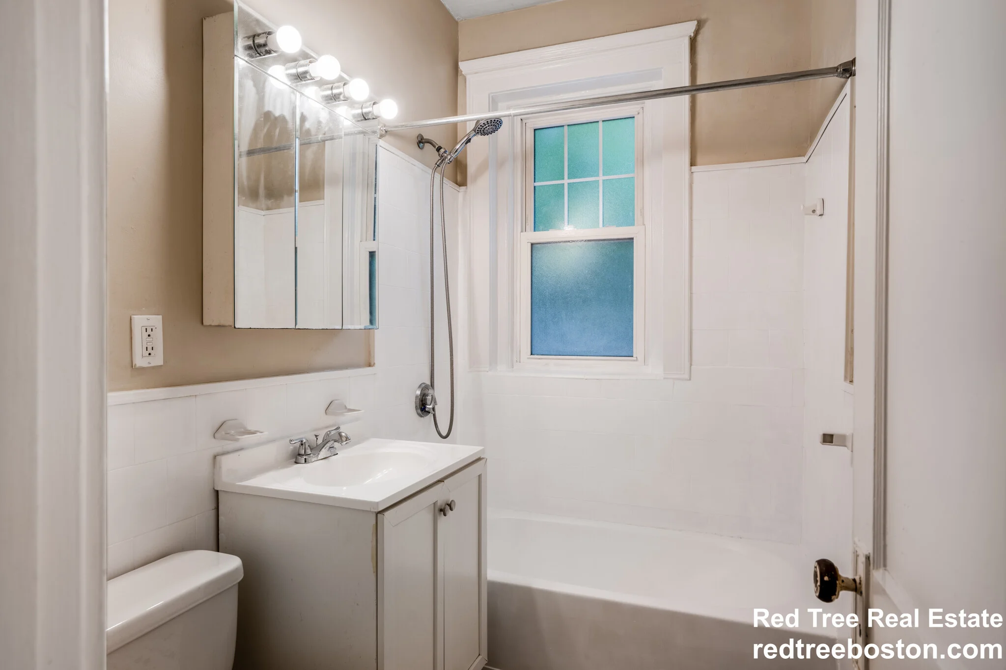 2 bed, 1 bath apartment for rent at 59 Lanark Rd Unit 2, Brighton — photo 8 of 14