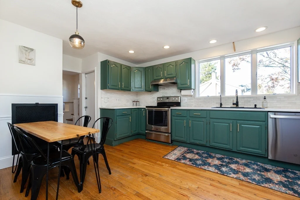4 bed, 2 bath apartment for rent at 59 Langdon Ave, East Watertown — photo 10 of 38
