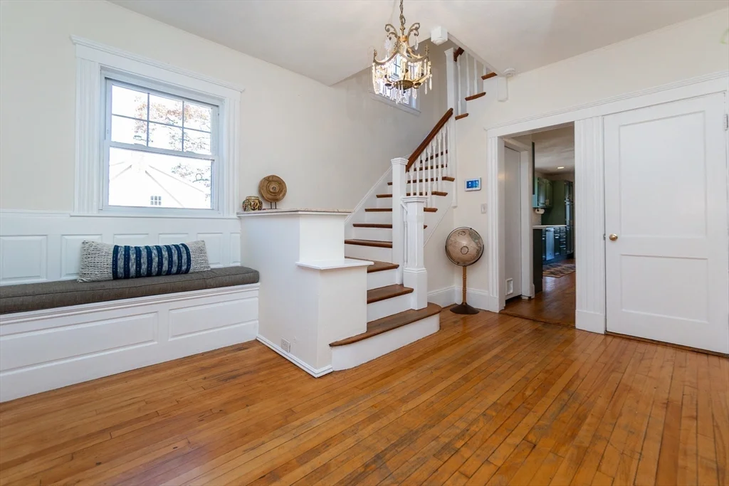 4 bed, 2 bath apartment for rent at 59 Langdon Ave, East Watertown — photo 4 of 38