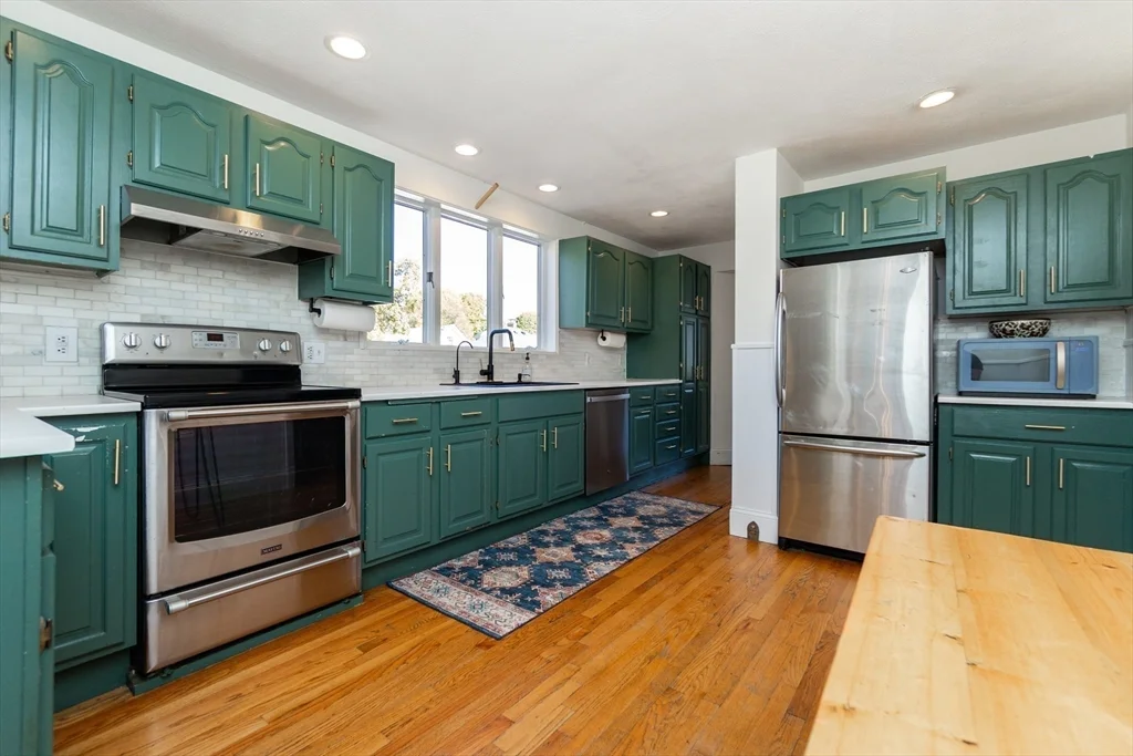 4 bed, 2 bath apartment for rent at 59 Langdon Ave, East Watertown — photo 9 of 38