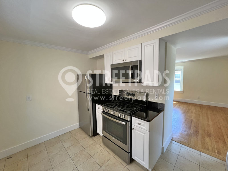 1 bed, 1 bath apartment for rent at 59 Langdon St Unit 3, Neighborhood Nine — photo 4 of 22