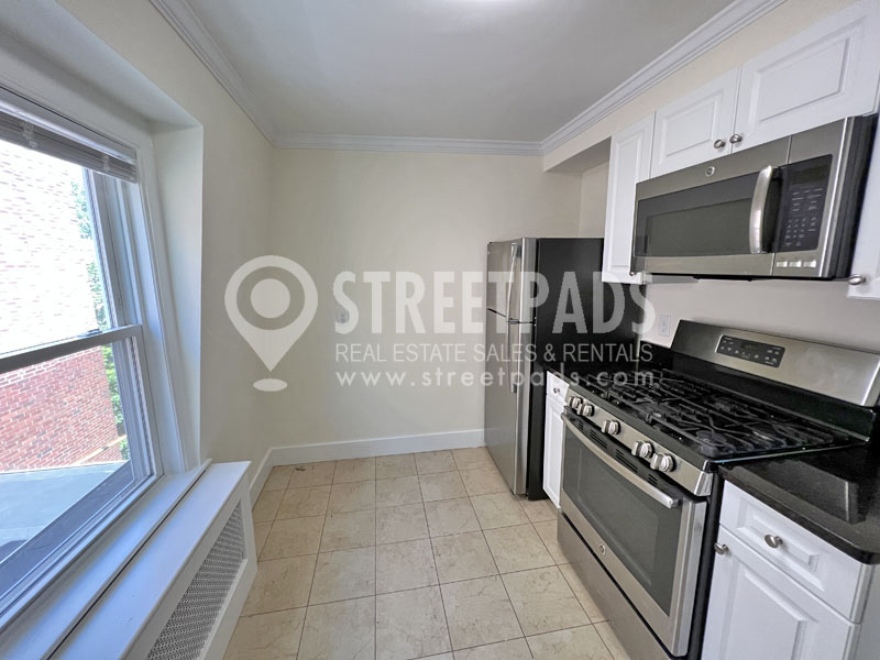 1 bed, 1 bath apartment for rent at 59 Langdon St Unit 3, Neighborhood Nine — photo 2 of 22