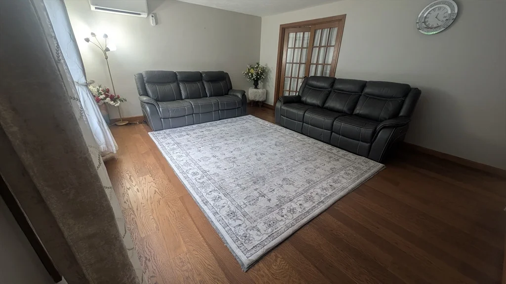 5 bed, 3 bath apartment for rent at 59 Lincoln St Unit 1, Norton — photo 3 of 38