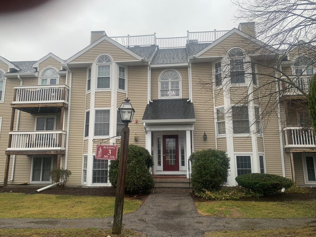 2 bed, 2 bath apartment for rent at 59 Linden St Unit 314, Taunton — photo 1 of 13
