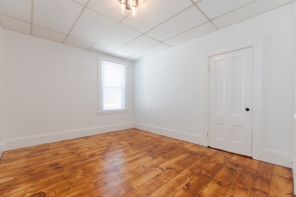 2 bed, 1 bath apartment for rent at 59 Main Unit 2, Hudson — photo 6 of 10