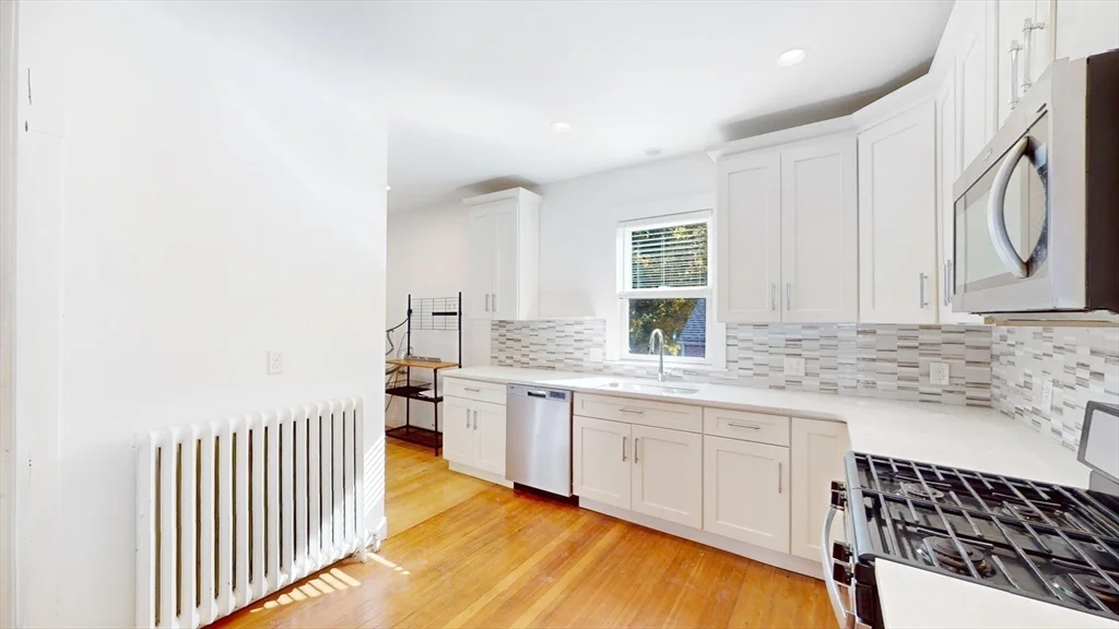 2 bed, 1 bath apartment for rent at 59 Manthorne Rd Unit 1, West Roxbury — photo 2 of 22