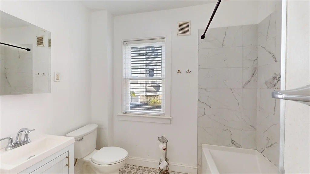 2 bed, 1 bath apartment for rent at 59 Manthorne Rd Unit 1, West Roxbury — photo 15 of 22