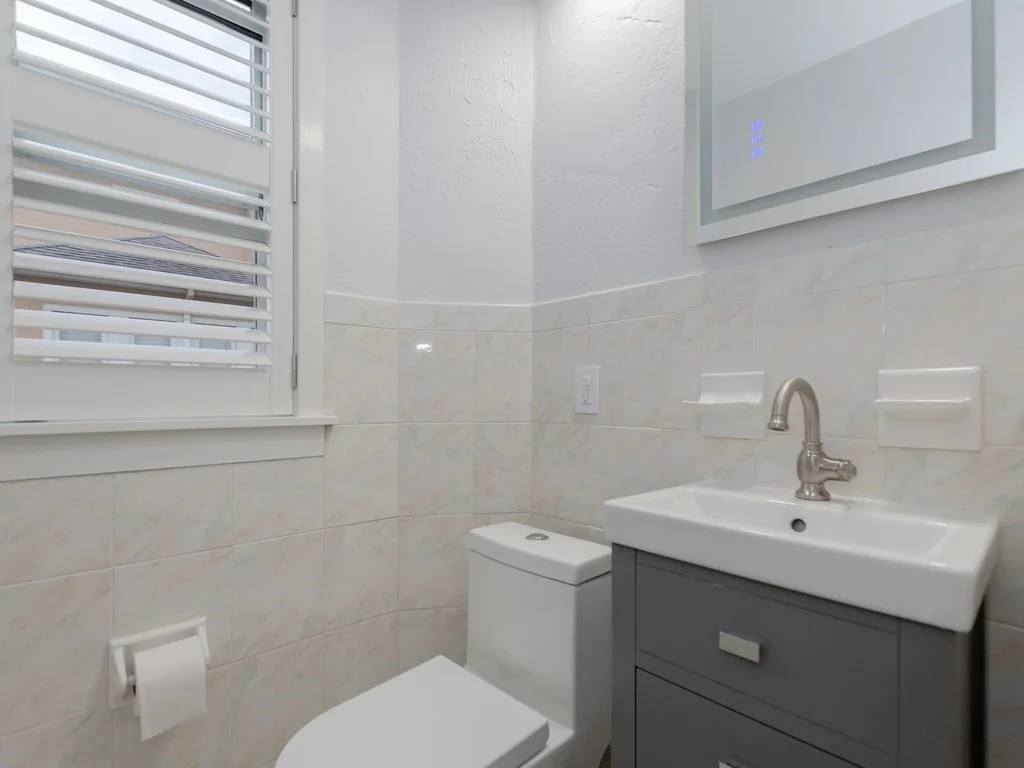 2 bed, 1 bath apartment for rent at 59 Maple St Unit 1, Waverley — photo 5 of 13