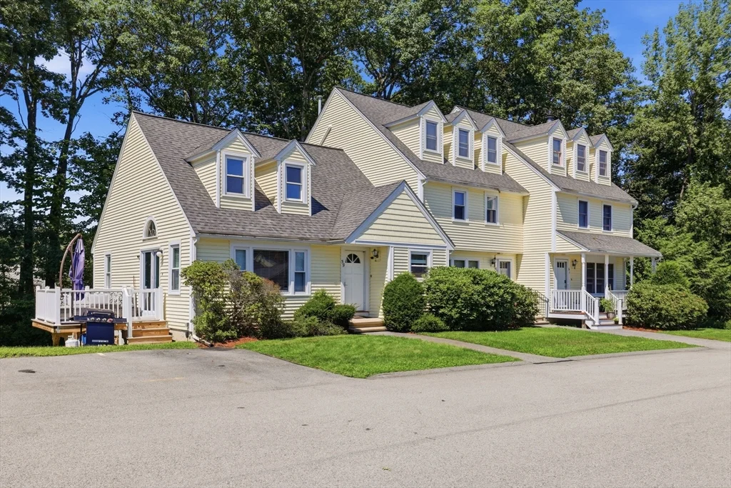 4 bed, 2 bath apartment for rent at 59 Merrimack Meadows Ln Unit 59, Tewksbury — photo 36 of 41