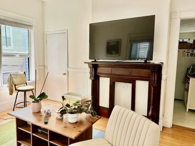 3 bed, 2 bath apartment for rent at 59 Monument Ave Unit 1, Charlestown — photo 3 of 15