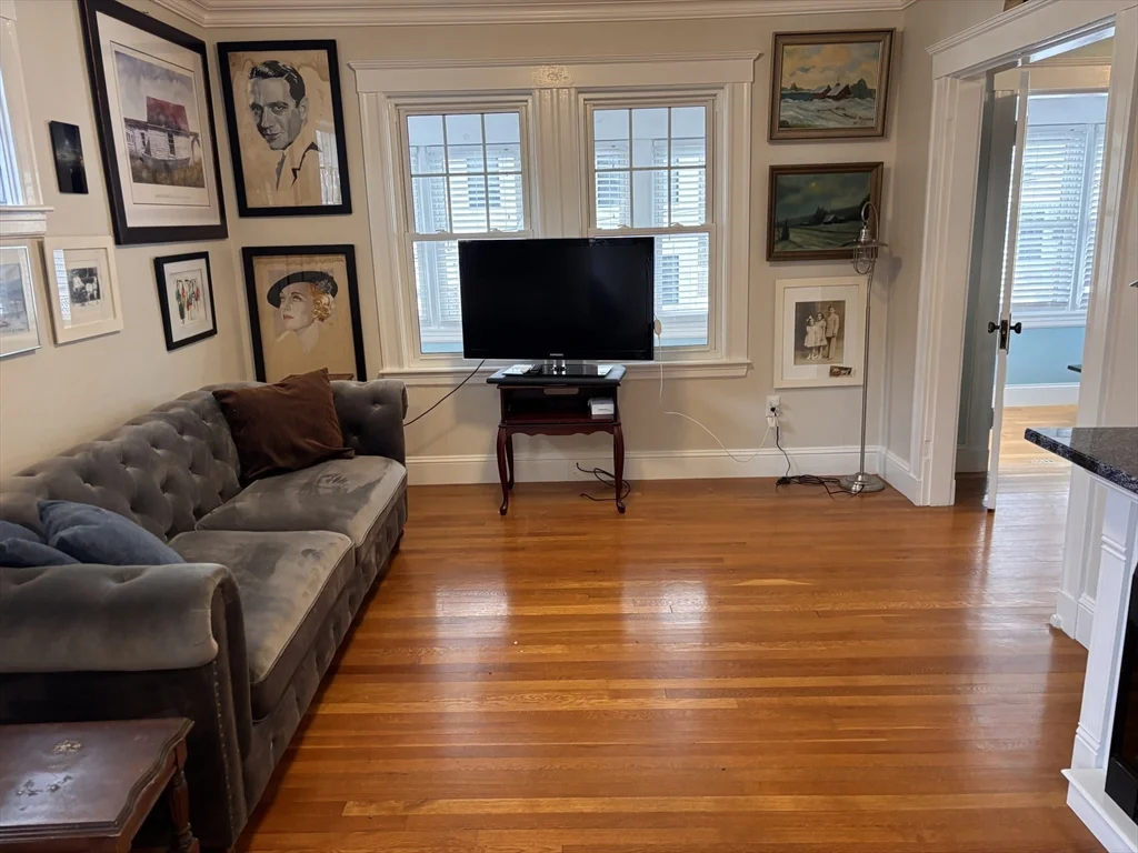 2 bed, 1 bath apartment for rent at 59 Morton Ave Unit 2, Medford — photo 2 of 9