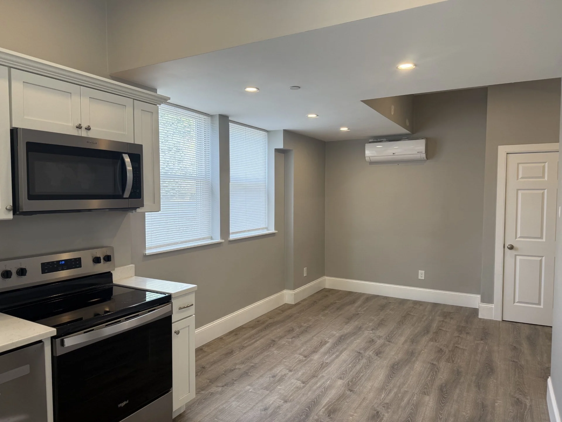 1 bed, 1 bath apartment for rent at 59 North Ave Unit 1, Rockland — photo 3 of 10