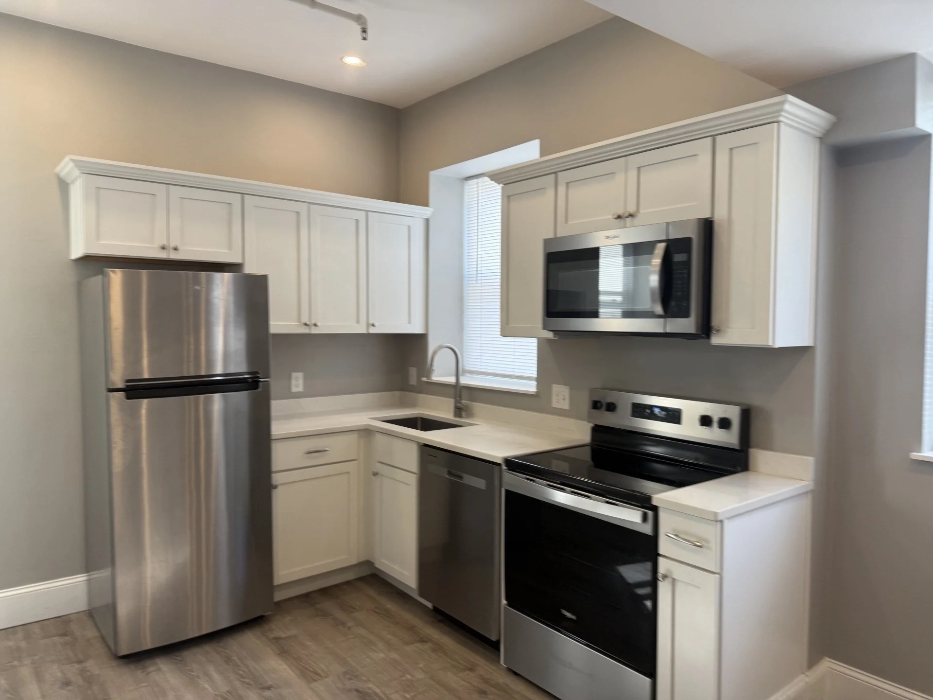 1 bed, 1 bath apartment for rent at 59 North Ave Unit 1, Rockland — photo 2 of 10