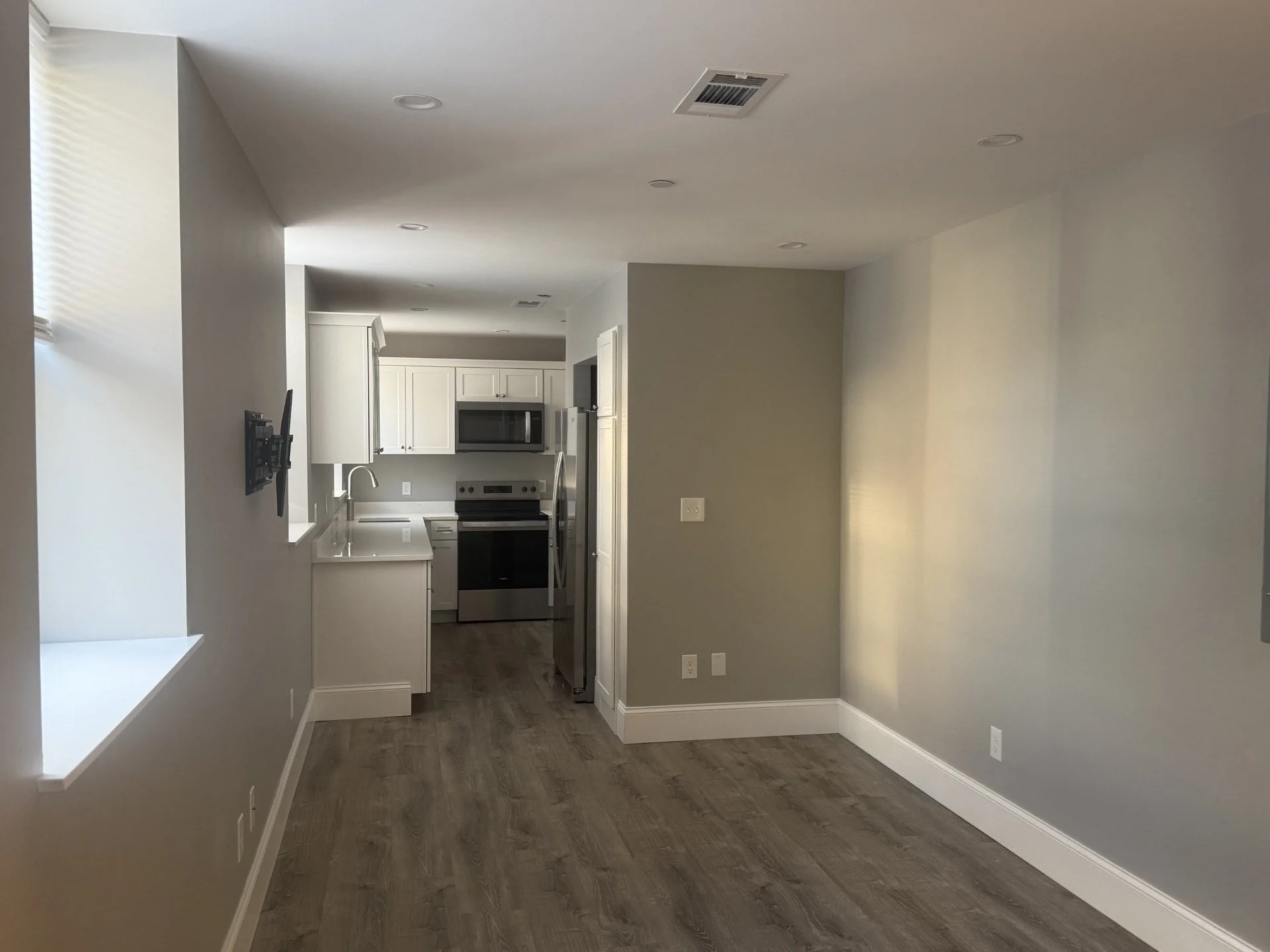2 bed, 1 bath apartment for rent at 59 North Ave Unit 2, Rockland — photo 5 of 15