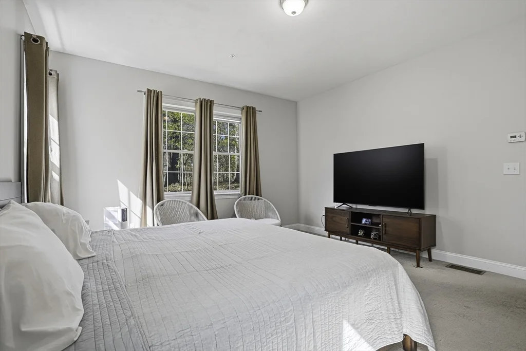 3 bed, 2 bath apartment for rent at 59 Olympia Ave Unit 4A, Shrewsbury — photo 19 of 41