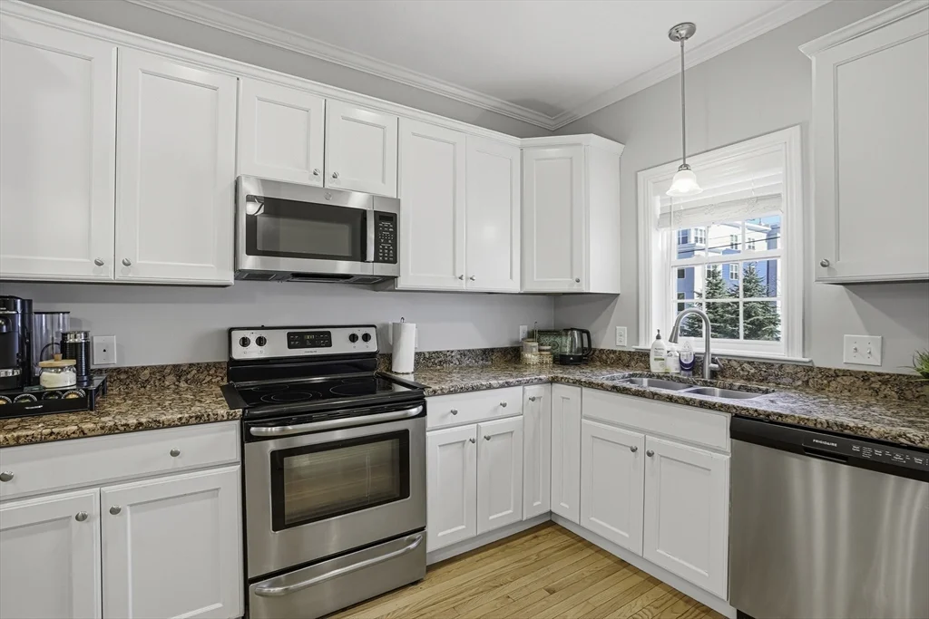 3 bed, 2 bath apartment for rent at 59 Olympia Ave Unit 4A, Shrewsbury — photo 6 of 41