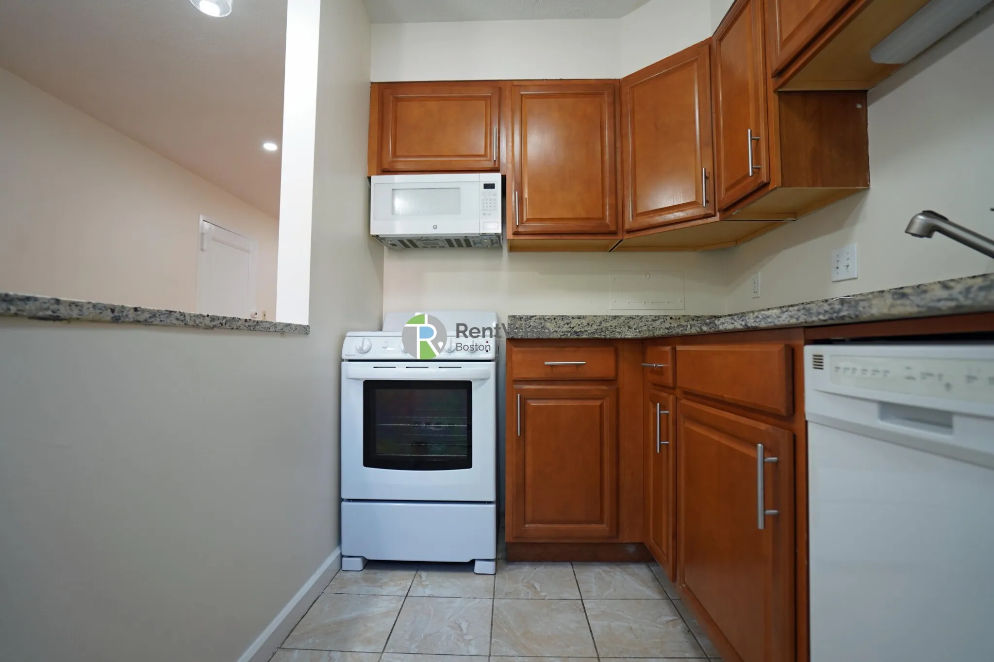 2 bed, 1 bath apartment for rent at 59 Parkman St Unit 1A, North Brookline — photo 6 of 15