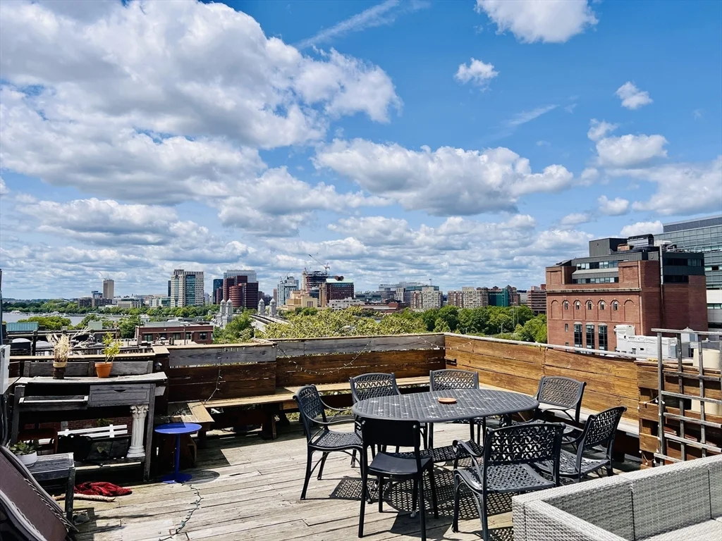 1 bed, 1 bath apartment for rent at 59 Phillips St Unit 5, Beacon Hill — photo 30 of 34