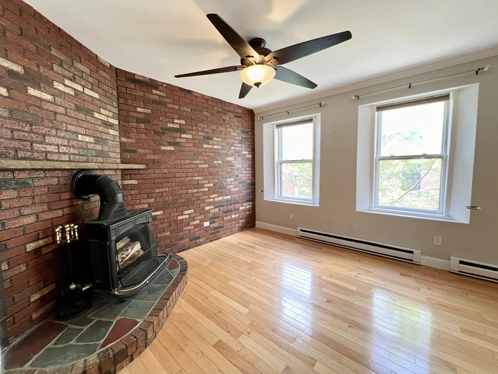 1 bed, 1 bath apartment for rent at 59 Phillips St Unit 5, Beacon Hill — photo 9 of 34