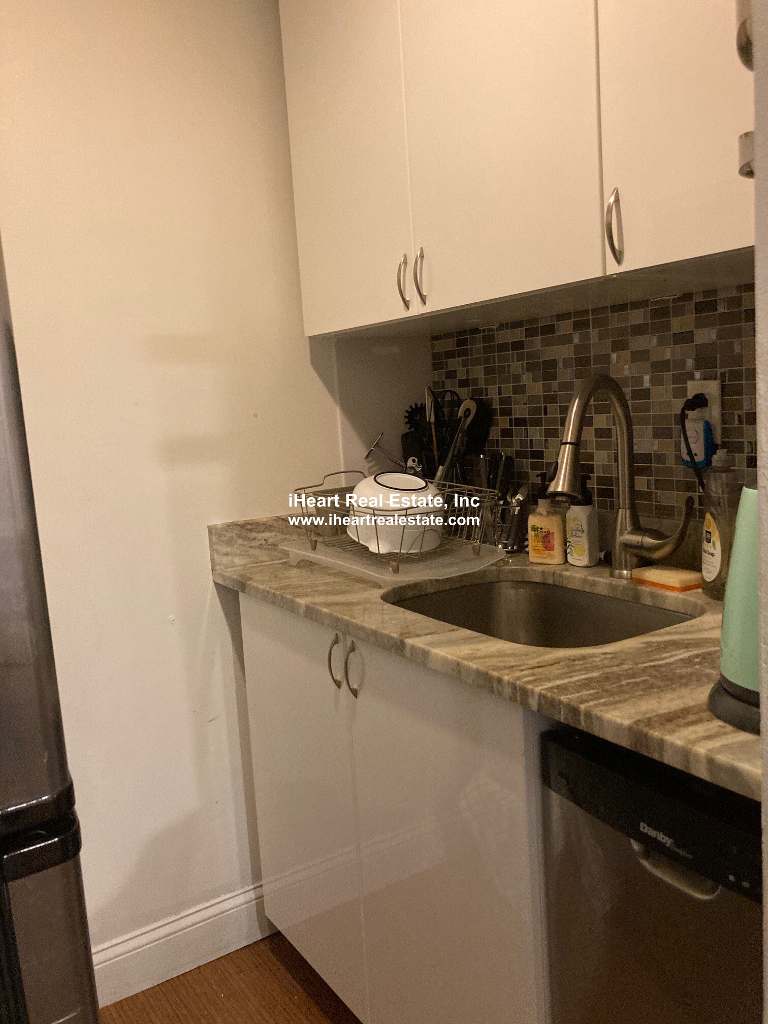1 bed, 1 bath apartment for rent at 59 Pinckney St Unit B, Beacon Hill — photo 7 of 12
