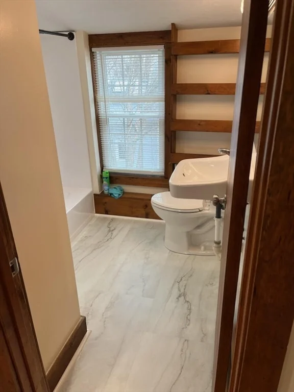 1 bed, 1 bath apartment for rent at 59 Pond St Unit C, Natick — photo 6 of 9