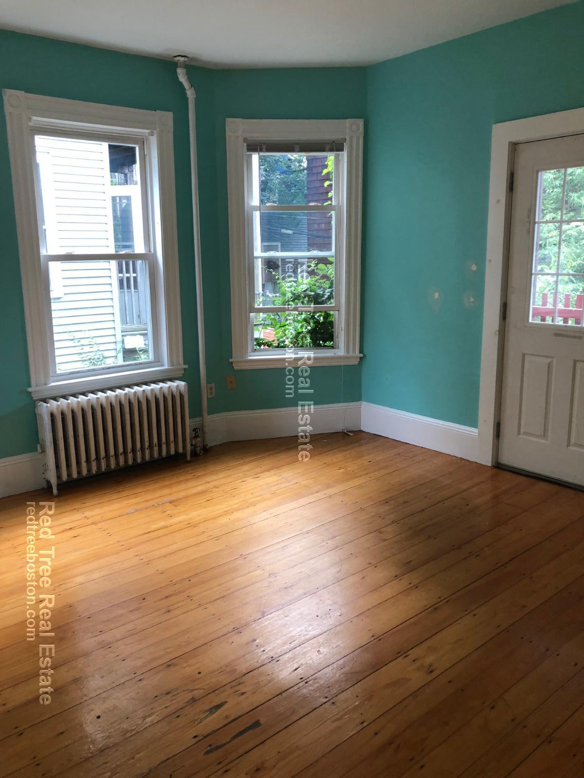4 bed, 1 bath apartment for rent at 59 Pontiac St Unit 3, Mission Hill — photo 11 of 15