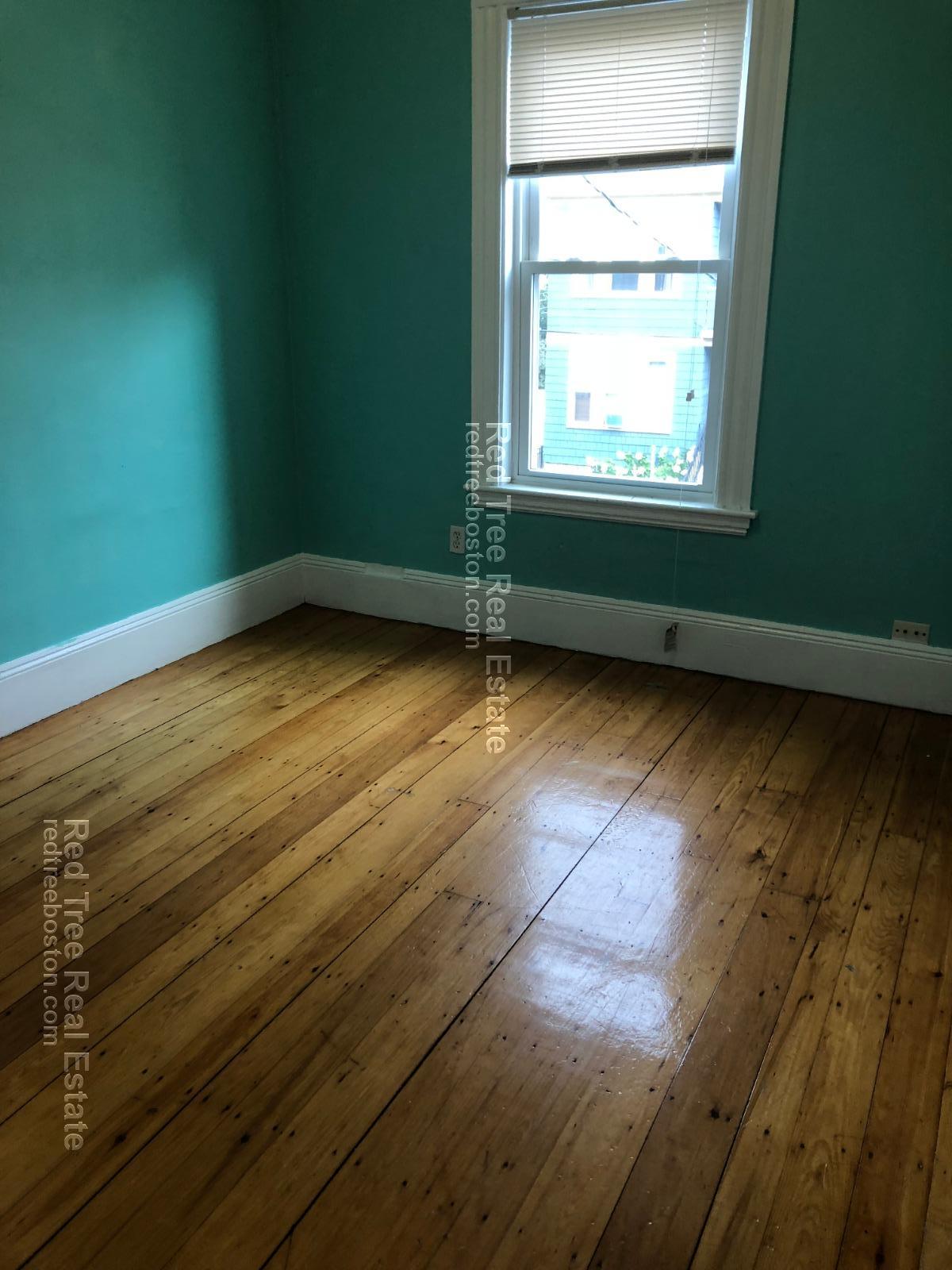 4 bed, 1 bath apartment for rent at 59 Pontiac St Unit 3, Mission Hill — photo 7 of 15