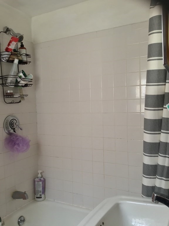 1 bed, 1 bath apartment for rent at 59 Prince St Unit 1, Brookline Village — photo 5 of 6
